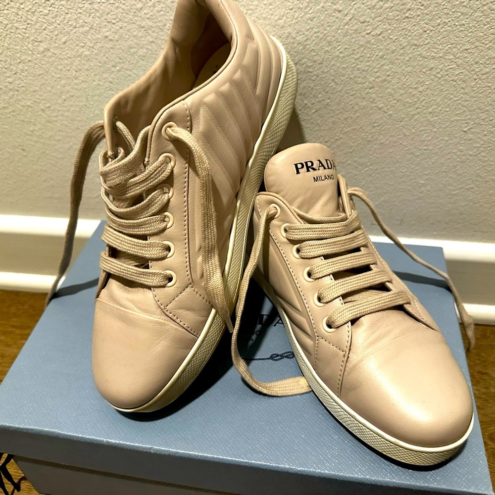 Prada Calzature donna, like new worn once in size 38